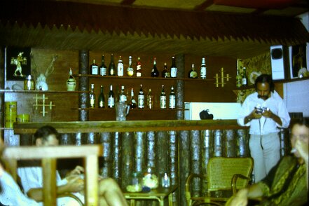 1973-Indonesie_Mahakam_PICT10076-PL Indonésie, Mahakam - Par Pierre Lauro ${fileName} © Pierre Lauro
