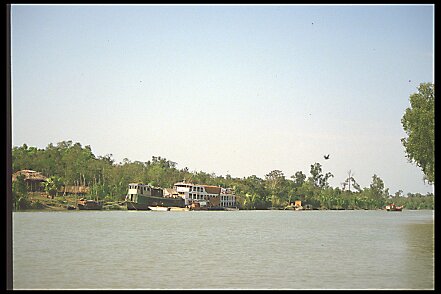 P1_IMG0071 Mission 246-45-09 Myriaséis et 338, Bangladesh 1 an en 1985 ${fileName} © Pierre-Marie GUYOT