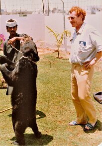1989: Pakistan par Éric Rapilly Mai-juillet 1989, à l'agence de Karachi Pakistan ${