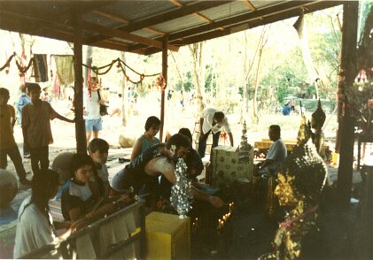 1989: Thaïlande par Gérard Gadaud 1989, 1ère mission vibro CGG en Thaïlande; Songkram ${