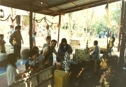 1989: Thaïlande par Gérard Gadaud 1989, 1ère mission vibro CGG en Thaïlande; Songkram ${