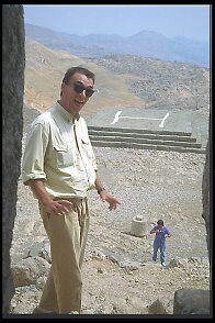 IMG0001 Mission 206-38-42 Sercel 348, Turquie Kurdistan (Diyarbakir, Van) 2 ou 3 mois en 1992 ${fileName} © Pierre-Marie GUYOT