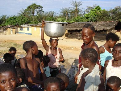 2006: Aprés CGG, séjour au Congo ( Puits d'eau - ZETAH ) - M'BOUBISSI - 22/01/2006 18:05 Christian BOIS © Christian BOIS