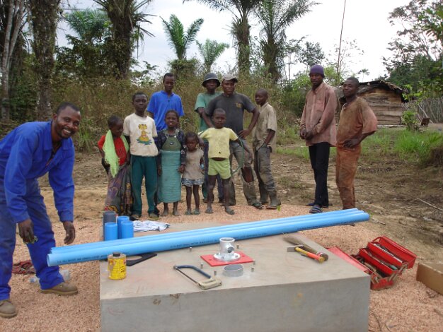 2005-2006: Aprés CGG, séjour au Congo ( Puits d'eau - ZETAH ) - Recherche sable bitumineux