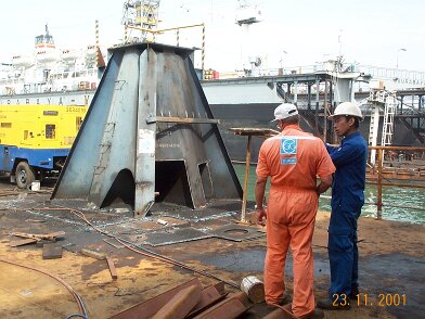 Photos Indonesie - Irian Jaya/Barges/Standard Barge/chantier standard - ${label} ${