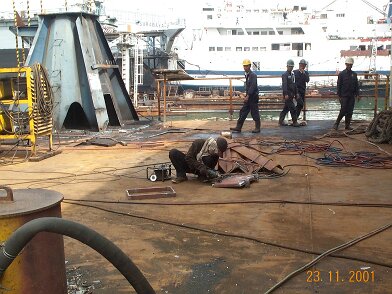 Photos Indonesie - Irian Jaya/Barges/Standard Barge/chantier standard - ${label} ${